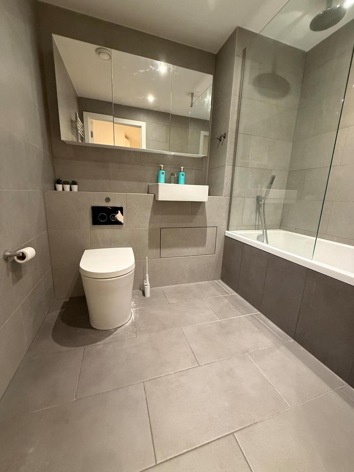 New 2 Bed Apartment Greenwich لندن المظهر الخارجي الصورة